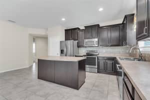 20945 OLDENBURG LOOP, MOUNT DORA, FL 32757 Sold 10/04/23