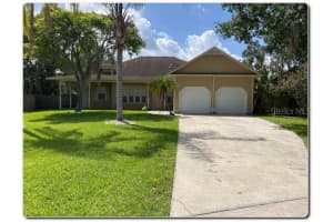 3613 RUNNING WATER DRIVE, ORLANDO, FL 32829 Sold 01/03/24