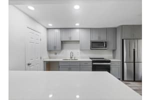 109 CROWN OAKS WAY, LONGWOOD, FL 32779 Sold 09/11/24