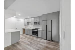 109 CROWN OAKS WAY, LONGWOOD, FL 32779 Sold 09/11/24