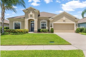 5406 AVEBURY LANE, SAINT CLOUD, FL 34771 Sold 02/07/24