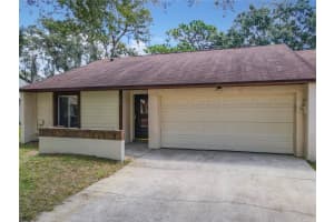 105 LAKESIDE CIRCLE, SANFORD, FL 32773 Sold 09/06/23