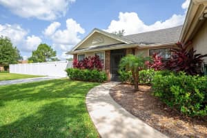 652 CARRIGAN AVENUE, OVIEDO, FL 32765 Sold 08/25/23