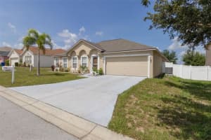 5629 ROYAL HILLS DRIVE, WINTER HAVEN, FL 33881 Sold 10/06/23