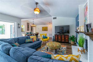 4946 SAMOA CIRCLE, ORLANDO, FL 32808 Sold 11/14/23