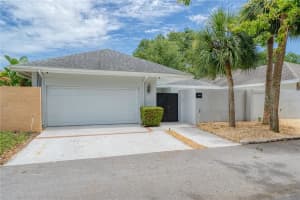1549 OAK TREE COURT, APOPKA, FL 32712 Sold 09/08/23