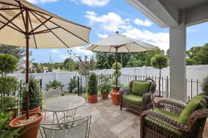 2550 SHAMROCK STREET, TAVARES, FL 32778 Sold 12/06/23