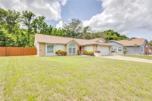 245 RED ROSE CIRCLE, ORLANDO, FL 32835 Sold 09/18/23