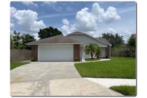 657 BELLHURST COURT, ORLANDO, FL 32835 Sold 04/29/24