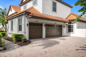5746 OXFORD MOOR BOULEVARD, WINDERMERE, FL 34786 Sold 10/30/23