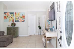 992 VISTA PALMA WAY, ORLANDO, FL 32825 Sold 01/09/24