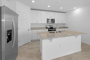 2732 SAN MARCO WAY, WINTER HAVEN, FL 33884 Sold 09/27/24
