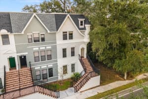 584 COPLEY LANE, ORLANDO, FL 32806 Sold 04/26/24