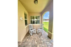 4400 AZURE ISLE WAY, KISSIMMEE, FL 34744 Sold 10/06/23