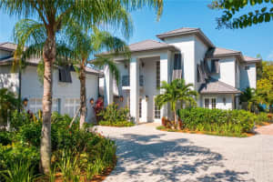 3800 LAKE SARAH DRIVE, ORLANDO, FL 32804 Sold 11/20/24