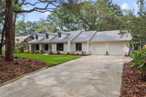 425 WHISPERING OAK LANE, APOPKA, FL 32712 Sold 09/25/23