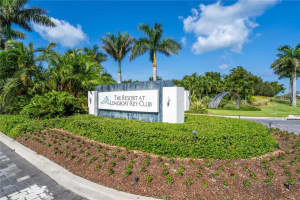 575 SANCTUARY DR #A403, LONGBOAT KEY, FL 34228 Sold 09/06/23