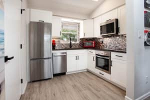138 PADDINGTON ROAD, VENICE, FL 34293 Sold 01/04/24