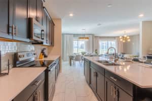 676 WHISTLING STRAITS BOULEVARD, DAVENPORT, FL 33896 Sold 04/11/25