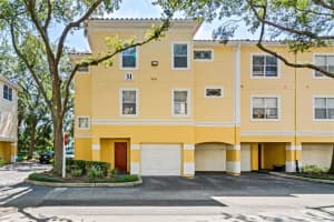 2900 SHADOW VIEW CIRCLE, MAITLAND, FL 32751 Sold 11/15/23