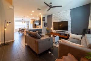 11618 WATER RUN ALLEY, WINDERMERE, FL 34786 Sold 02/09/24