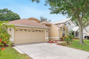 618 CAVE HOLLOW LANE, ORLANDO, FL 32828 Sold 09/15/23