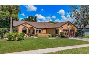 570 LAKESHORE CIRCLE, LAKE MARY, FL 32746 Sold 09/18/23
