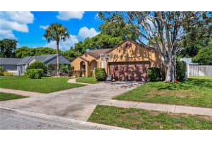 570 LAKESHORE CIRCLE, LAKE MARY, FL 32746 Sold 09/18/23