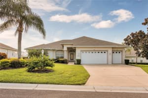 2743 HUNTINGTON HILLS DRIVE, LAKELAND, FL 33810 Sold 09/28/23