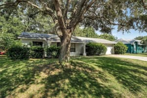 409 DOROTHY CIRCLE, EUSTIS, FL 32726 Sold 11/22/23