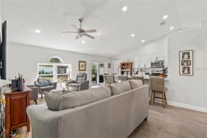 33 TIMBERCREEK PINES CIRCLE, WINTER GARDEN, FL 34787 Sold 10/30/23