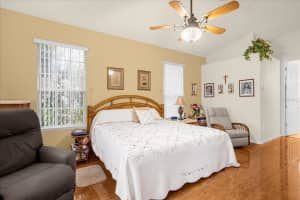 2981 SUMMER SWAN DRIVE, ORLANDO, FL 32825 Sold 09/15/23