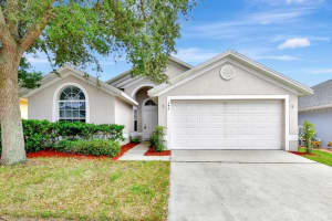 145 SOMERSET DRIVE, DAVENPORT, FL 33837 Sold 10/27/23