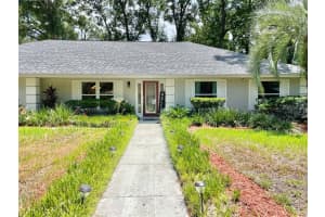 1903 BENT OAK DRIVE, APOPKA, FL 32712 Sold 10/03/23