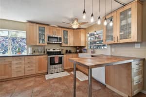 9320 DEARMONT AVENUE, ORLANDO, FL 32825 Sold 09/21/23