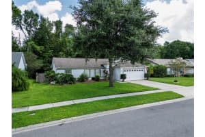 10221 WINDING CREEK LANE, ORLANDO, FL 32825 Sold 02/16/24