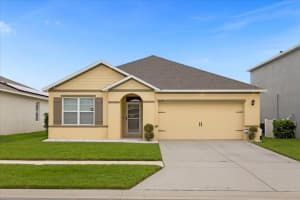 3045 COUNTRY CLUB CIRCLE, WINTER HAVEN, FL 33881 Sold 12/12/23