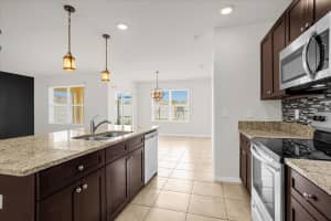 3045 COUNTRY CLUB CIRCLE, WINTER HAVEN, FL 33881 Sold 12/12/23