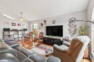 4262 ANDOVER CAY BLVD, ORLANDO, FL 32825 Sold 10/17/23