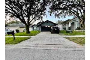207 EASTON CIRCLE, OVIEDO, FL 32765 Sold 10/02/23