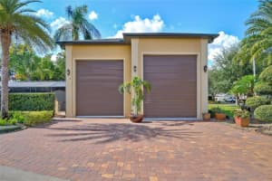 385 MAGNOLIA SPRINGS COURT, DEBARY, FL 32713 Sold 11/17/23