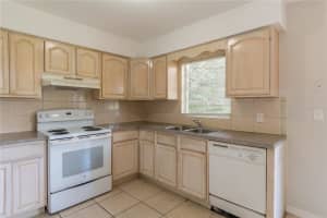 7927 ARABIAN PLACE, ORLANDO, FL 32818 Sold 02/02/24