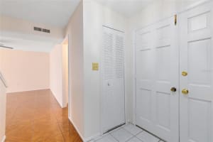 199 LAGO VISTA BOULEVARD, CASSELBERRY, FL 32707 Sold 10/06/23