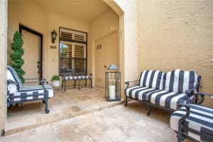 1134 LAKE WILLISARA CIRCLE, ORLANDO, FL 32806 Sold 10/06/23