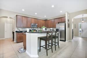 15247 MONTESINO DRIVE, ORLANDO, FL 32828 Sold 11/13/23