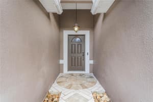 817 LAKE DOE BOULEVARD, APOPKA, FL 32703 Sold 12/27/23