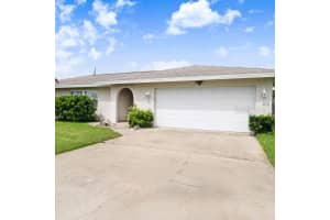 1495 POLARIS STREET, MERRITT ISLAND, FL 32953 Sold 10/03/23