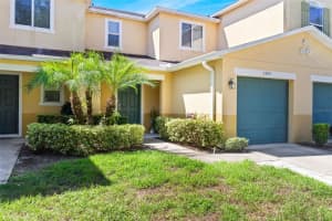 3033 SEAVIEW CASTLE DRIVE, KISSIMMEE, FL 34746 Sold 11/10/23