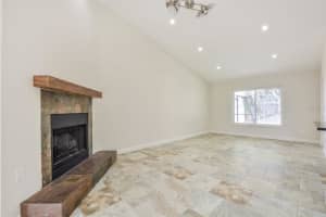 999 EL LAGO TERRACE, WINTER SPRINGS, FL 32708 Sold 11/30/23