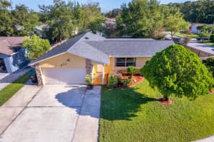 677 RIVERWOODS CIRCLE, ORLANDO, FL 32825 Sold 10/10/23